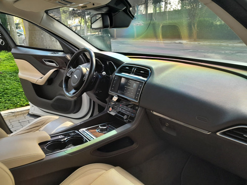 Jaguar F-PACE 2.0 16V TURBO DIESEL PRESTIGE AWD 4P AUTOMÁTICO