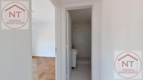 Departamento 2 Ambientes. Balcon Corrido. Piso Alto. Villa Del Parque. 58m