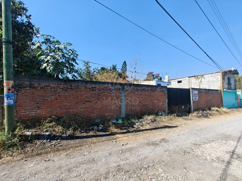 Terreno En Venta En Col. Gabriel Tepepa Con Porton Propio