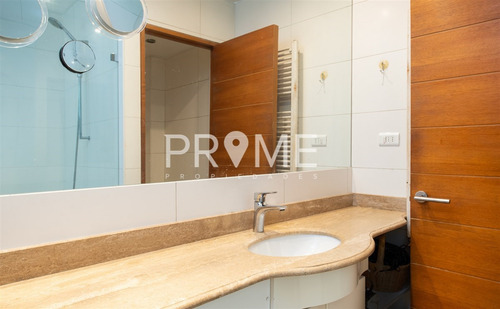 Casa De 2 Pisos / 3d, 4b, Estar Y Servicios Completos