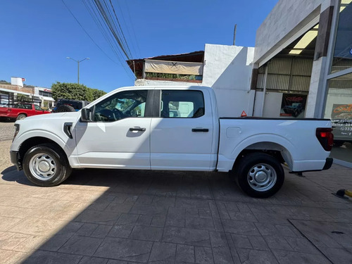 Ford F-150 2024 4x2 V6