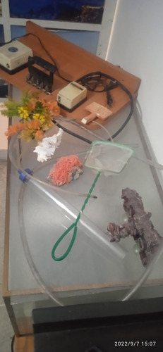 Vendo Acuario Grande De 160 Litros De Agua (Usado)