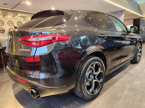Alfa Romeo Stelvio 2.0 280cv At Q4 Veloce