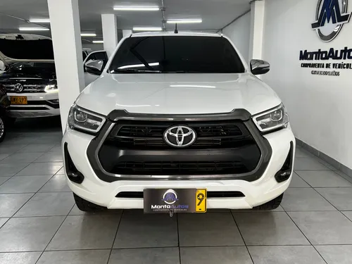 Toyota Hilux 2.4 Diésel Automática