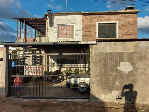 2 Casas Amplias , Linderas E Individuales