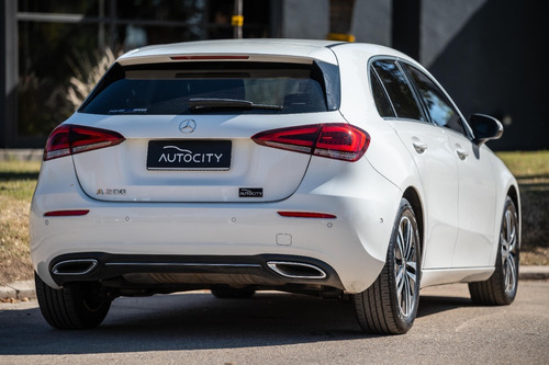 Imagen 3 de 25 de Mercedes Benz A 200 Progressive L18