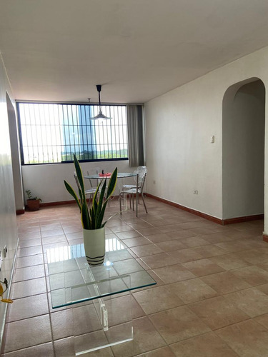 En Alquiler Apartamento En Urbanización San Jacinto