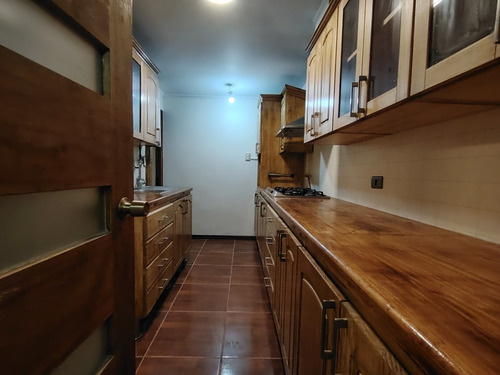 Casa Remodelada 4 Dormitorios, Villa El Avellano
