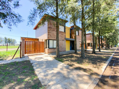 Condo Del Pinar - Dúplex Dos Dormitorios En Venta En General Lagos