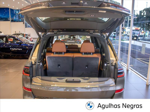 Bmw X7 4.4 V8 M60i