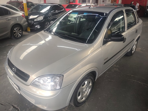 Chevrolet Corsa Sedan 1.8 Maxx Flex Power 4p
