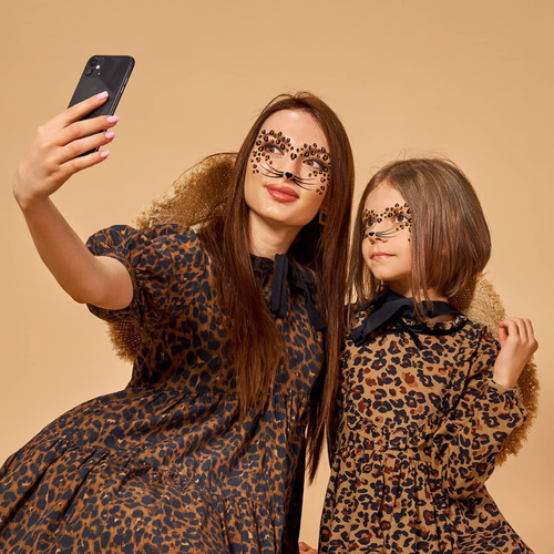 5 Hojas De Tatuajes Faciales Con Estampado De Leopardo, De