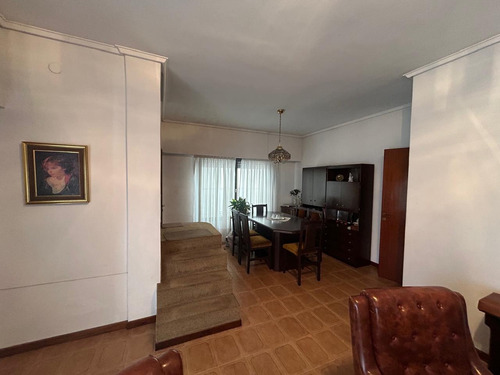 Excelente Chalet 3 Amb C/ Cochera