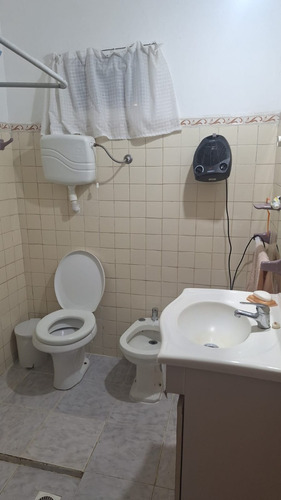 Casa Cerca Centro 2 Dormitorios Buen Terreno