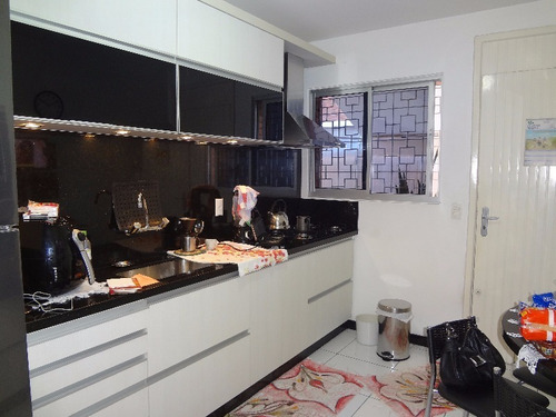 Casa Em Tristeza Com 3 Dormitórios - Lu266369