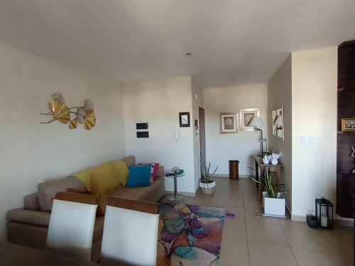 Imagen 2 de 17 de Departamento De 2 Dormitorios Céntrico