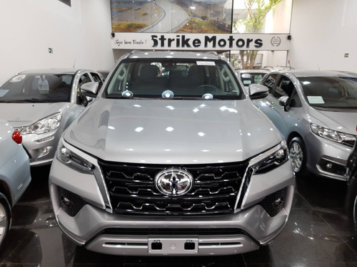 Imagem 15 de 15 de Toyota Hilux Sw4 2.8 D-4d Turbo Diesel Srx 4x4 Automático