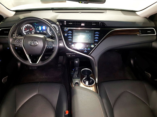 Toyota Camry V6 At