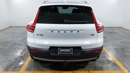 Volvo Xc40 2.0 T5 Momentum Auto 4wd