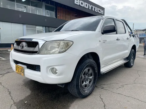 Toyota Hilux 2.5 Mt