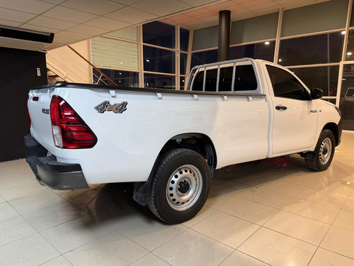 Toyota Hilux Pick-Up 2.4 Cd Dx 150cv 4x4