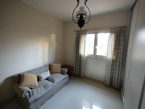 Casa 4 Dormitorios Con Departamento Cerro De Las Rosas Zona Norte