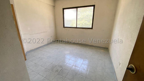 Edificio Comercial En Venta En Centro Barquisimeto Lara - %%m-c-t%% Cod. 23 Guion 9 3 4 3