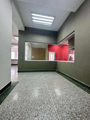 Imagen 9 de 10 de R.p/ Edificio Comercial En Venta En La Concordia