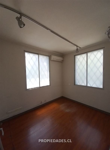 Imagen 17 de 21 de Oficina En Venta En Providencia/casa Ideal S. Profesionales
