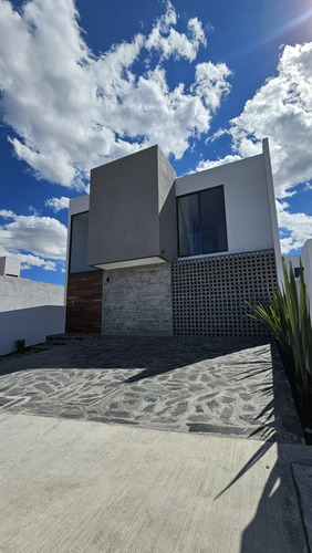 Casa En Colinas Del Sol Salida Charo Antes De Tres Marias