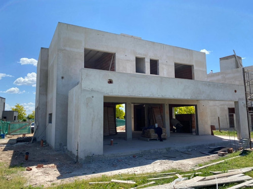 Imagen 5 de 7 de Casa En Venta En El Cantón Golf, Escobar.