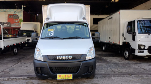 Iveco Daily 35s14 Ano 2013 Bau