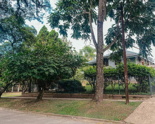 Venta Casa Casco Viejo Yb - Ituzaingo Esquina San Martin