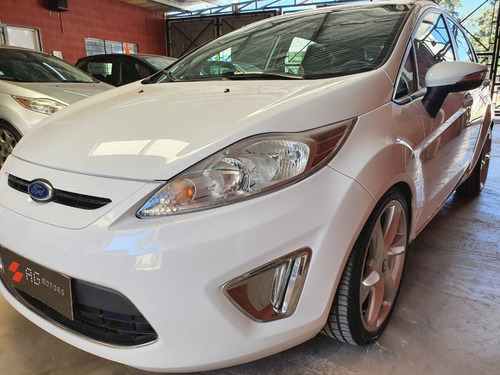 Ford Fiesta Kinectic 2012 Titanium