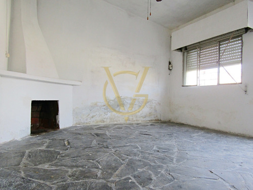 Imagen 2 de 14 de Casa Venta 2 Dormitorios Terreno Garaje Progreso Canelones
