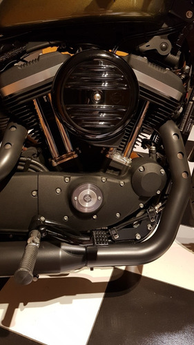 Harley Davidson Iron 883