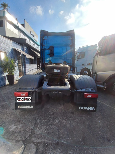 Scania R 450 - 4x2 - Ano 2022/2023 - Rogério Caminhões