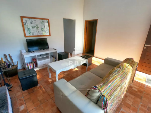 Casa 3 Dormitorios En Club Del Lago, Punta Ballena - Ref : Pbi2327