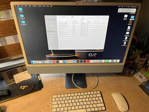 iMac 24 M1 8cpu/7gpu 256gb (2021) - Blue (Usado)