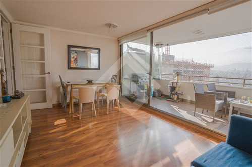 Departamento En Venta De 2 Dorm. En Las Condes