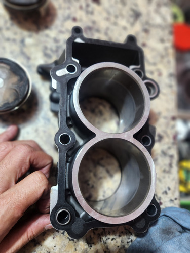Cilindro Motor Yamaha R3 Mt03 Com 2 Pistão E Anel 19/21 (Usado)