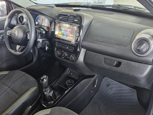 Renault Kwid 1.0 12V SCE FLEX OUTSIDER MANUAL
