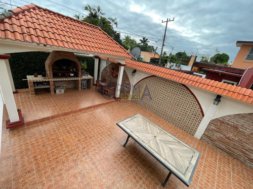 Preciosa Casa Amueblada En Renta En Col. Jardines De Tuxpan