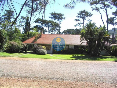 En Venta, Muy Buen Terreno, Cómoda Casa, Punta Del Este, Zona Ideal Todo El Año- Ref: 6060