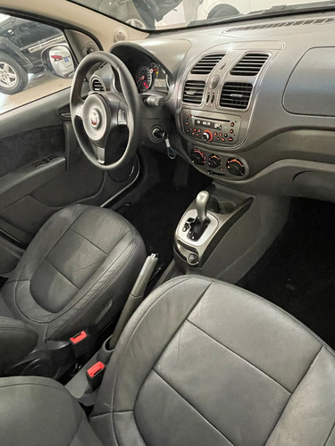 Fiat Grand Siena 1.6 16v Essence Flex Dualogic 4p