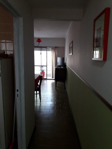Imagen 5 de 14 de Departamento 2 Ambientes Al Frente Con Cochera