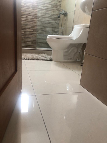 1612- Apto. En Av . Luis Ginebra, Pto. Pta.