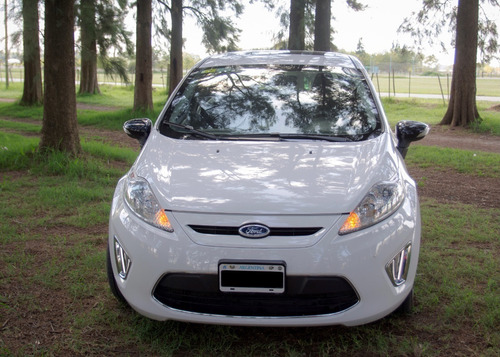 Ford Fiesta Kinetic Design 1.6 Design 120cv Titanium