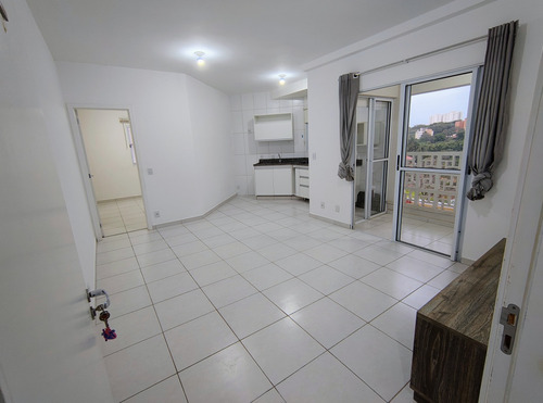 Vendo Apartamento 1 Quarto, Ótima Localização Em São Carlos.