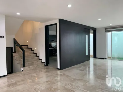 Venta Casa 3 Ambientes Lomas De Angelópolis